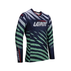 Leatt Jersey Moto 5.5 UltraWeld -ATOMIC MOTO SALE Leatt Moto Jersey 5 5 Ultraweld Matcha Right Front 5025300200